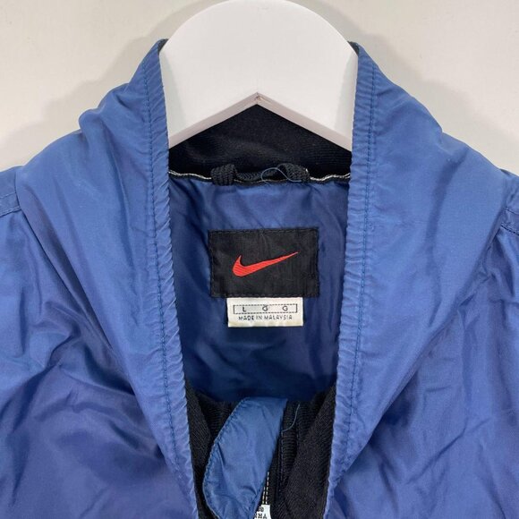 Nike Wind Breaker - Picture 2 of 2